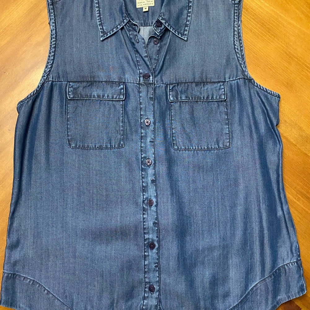 NWT Guess Denim Sleeveless Button-Up Top